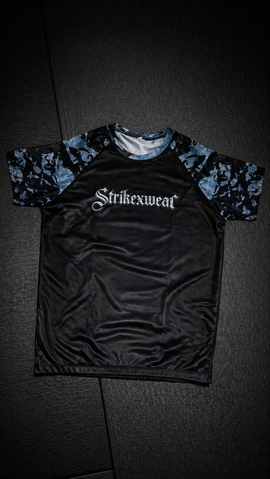 |STRIKE| Black Jungle Rashguard